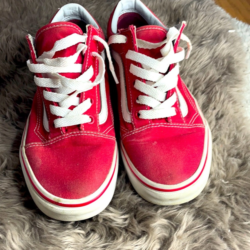 Low top red vans